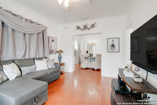 Image 6 of 31 For 617 Mulberry