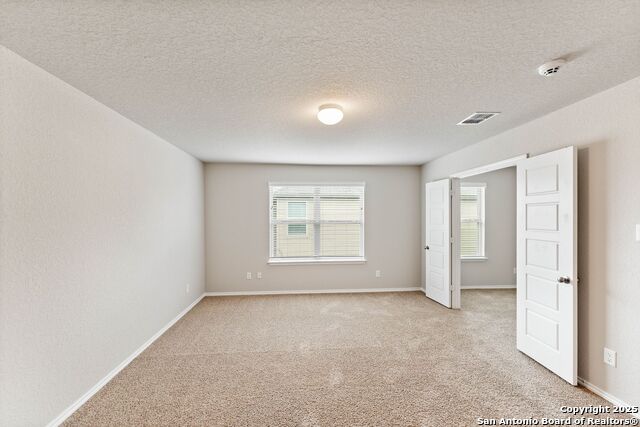 Image 30 of 53 For 15207 Comanche Gard