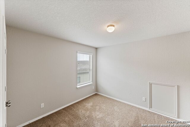 Image 37 of 53 For 15207 Comanche Gard