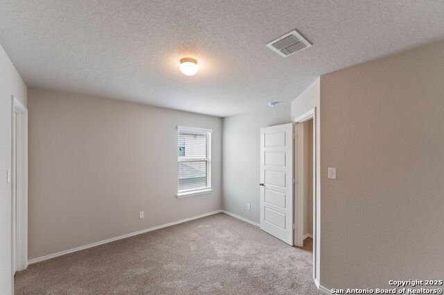 Image 40 of 53 For 15207 Comanche Gard