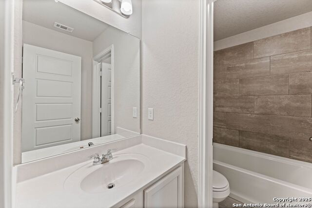 Image 41 of 53 For 15207 Comanche Gard