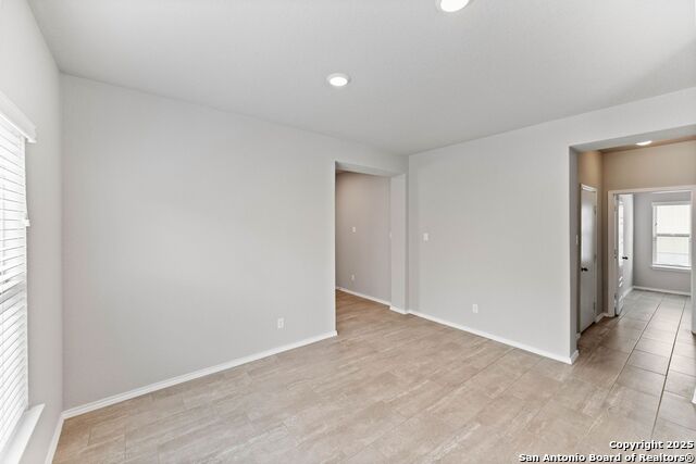 Image 8 of 53 For 15207 Comanche Gard