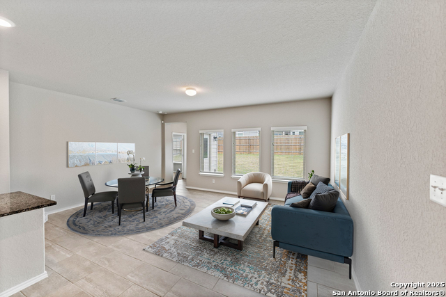 Image 9 of 53 For 15207 Comanche Gard