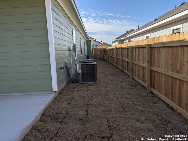 Image 15 of 28 For 624 Heathers Way