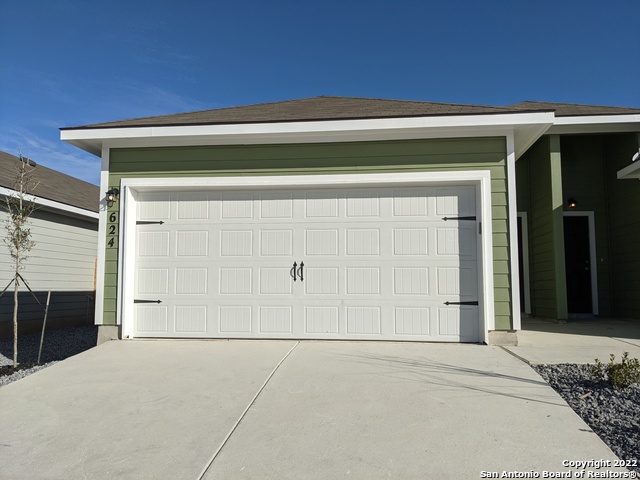 Image 2 of 28 For 624 Heathers Way