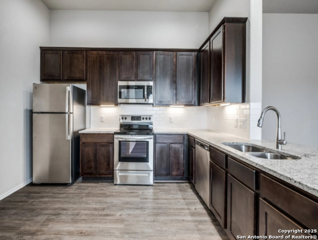 Image 21 of 28 For 624 Heathers Way