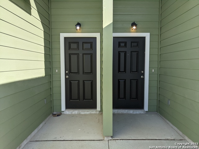 Image 3 of 28 For 624 Heathers Way