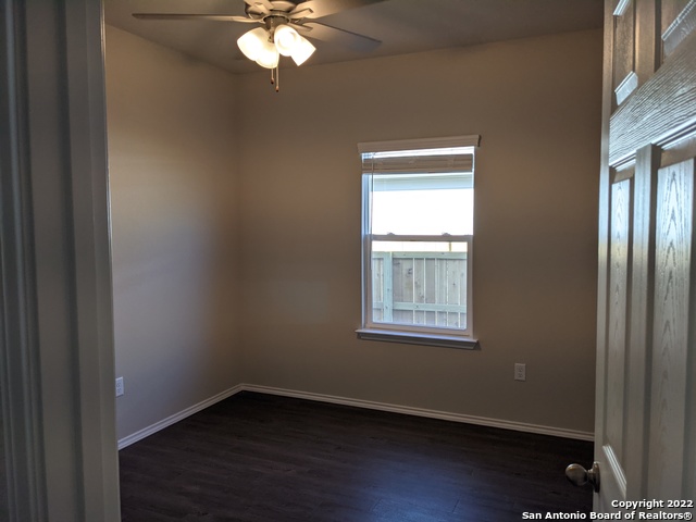 Image 7 of 28 For 624 Heathers Way