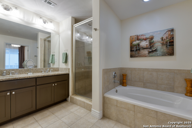 Image 12 of 37 For 215 Center St. N 206