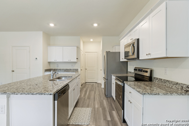 Image 9 of 30 For 5704 Pearl  