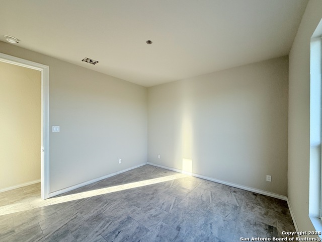 Image 21 of 25 For 136 Camino Verde Ct