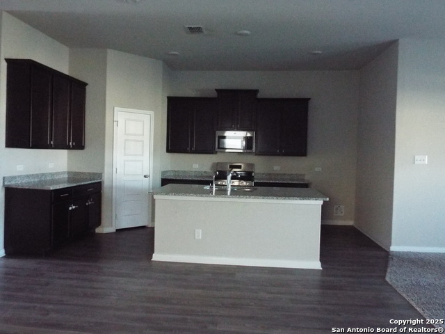 Image 5 of 30 For 6722 Shiraz Way