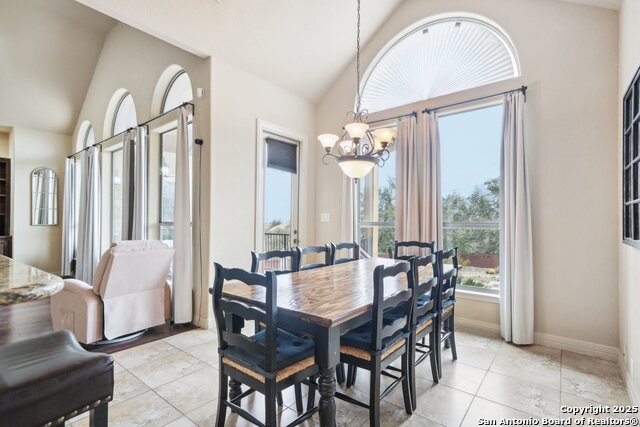 Image 10 of 52 For 518 Ruidosa Downs