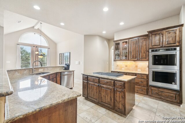 Image 13 of 52 For 518 Ruidosa Downs