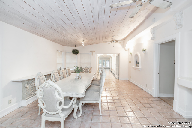 Image 11 of 23 For 1221 Encino  