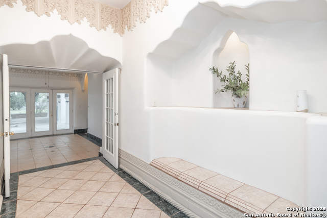 Image 13 of 23 For 1221 Encino  