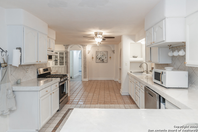 Image 7 of 23 For 1221 Encino  
