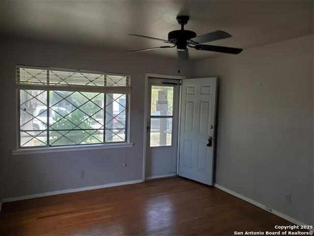 Image 9 of 17 For 611 Crittendon