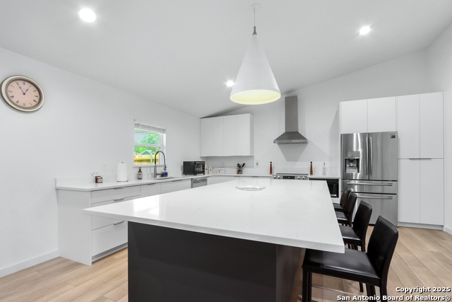 Listing photo id 8 for 12319 La Albada