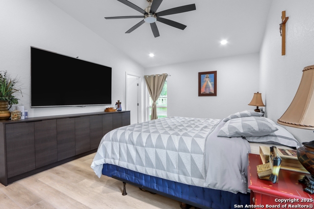 Listing photo id 14 for 12319 La Albada