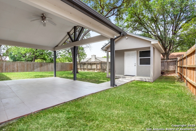 Listing photo id 26 for 12319 La Albada