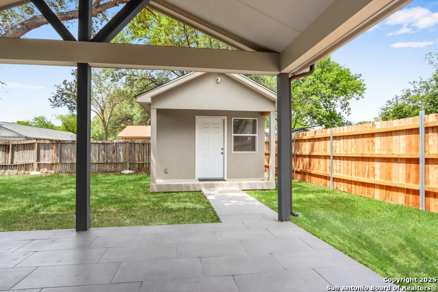 Listing photo id 27 for 12319 La Albada
