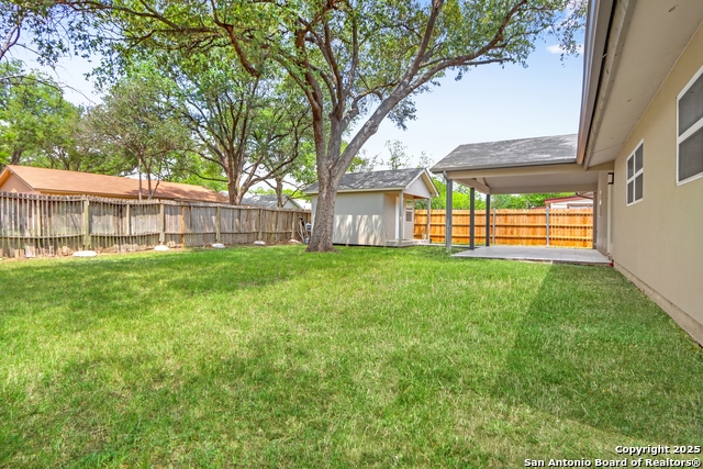 Listing photo id 28 for 12319 La Albada