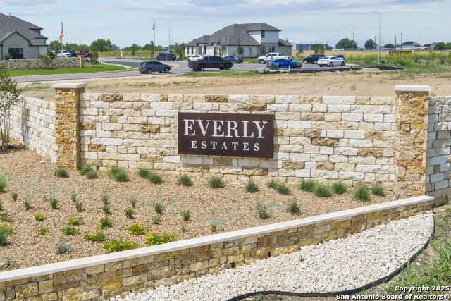 Image 4 of 4 For 9403 Everly Landing
