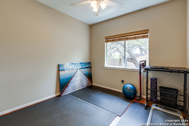 Listing photo id 11 for 1660 Westview Court