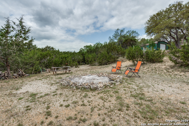 Listing photo id 29 for 1660 Westview Court