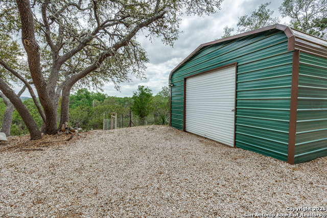 Listing photo id 34 for 1660 Westview Court