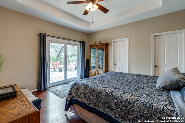 Listing photo id 7 for 1660 Westview Court