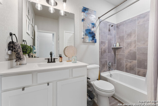 Image 18 of 39 For 2302 Verona Way