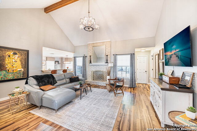 Listing photo id 8 for 433 Bear Gardens
