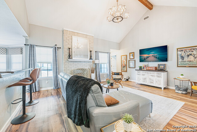Listing photo id 9 for 433 Bear Gardens