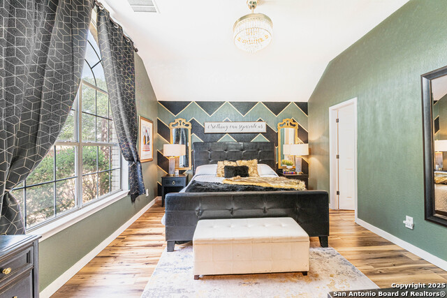 Listing photo id 17 for 433 Bear Gardens
