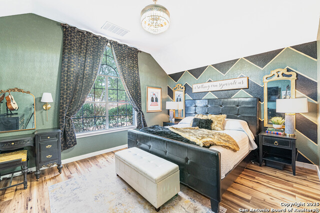 Listing photo id 18 for 433 Bear Gardens