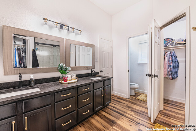 Listing photo id 21 for 433 Bear Gardens