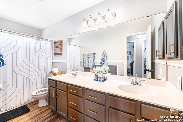 Listing photo id 24 for 433 Bear Gardens