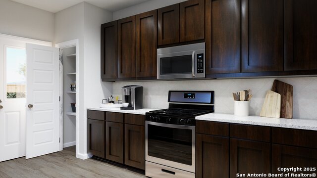 Image 9 of 31 For 2059 Olivia Drive