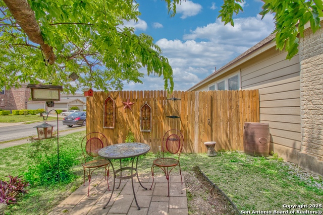 Listing photo id 4 for 9951 Carswell Peak