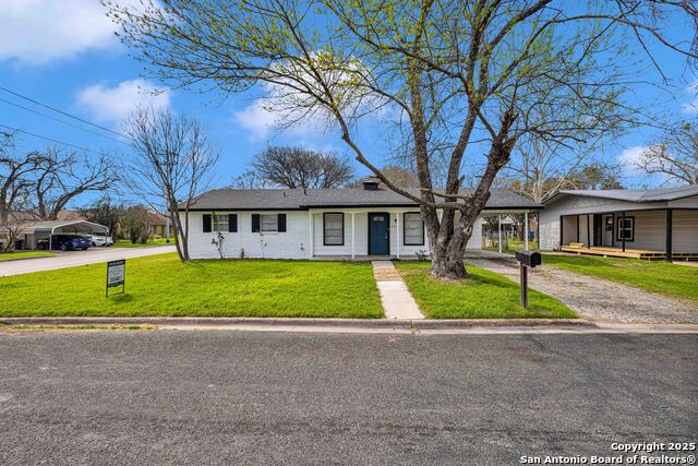 Image 2 of 21 For 2204 Louise St