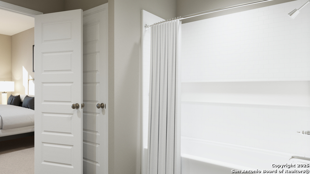 Image 16 of 27 For 8826 Black Oak Drive