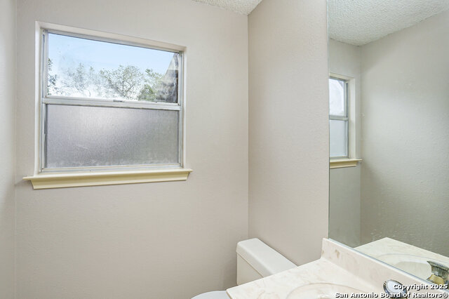 Image 12 of 28 For 18030 Summer Knoll