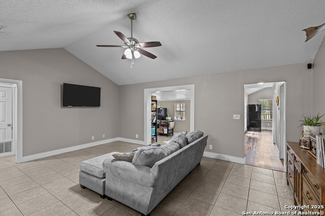 Image 12 of 60 For 31494 Smithson Valley Rd