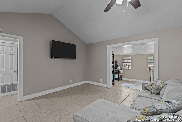 Image 14 of 60 For 31494 Smithson Valley Rd
