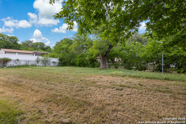 Listing photo id 13 for 5431 Stonybrook