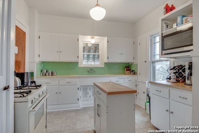 Image 17 of 22 For 123 Ridgewood Ct E