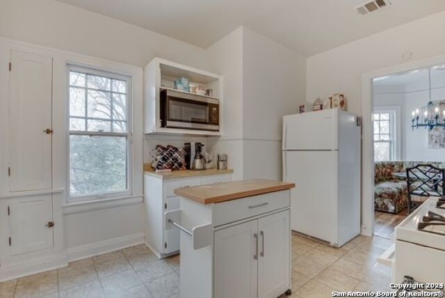 Image 18 of 22 For 123 Ridgewood Ct E