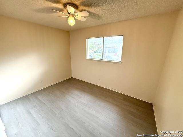 Image 12 of 23 For 5026 Frank Borman Dr
